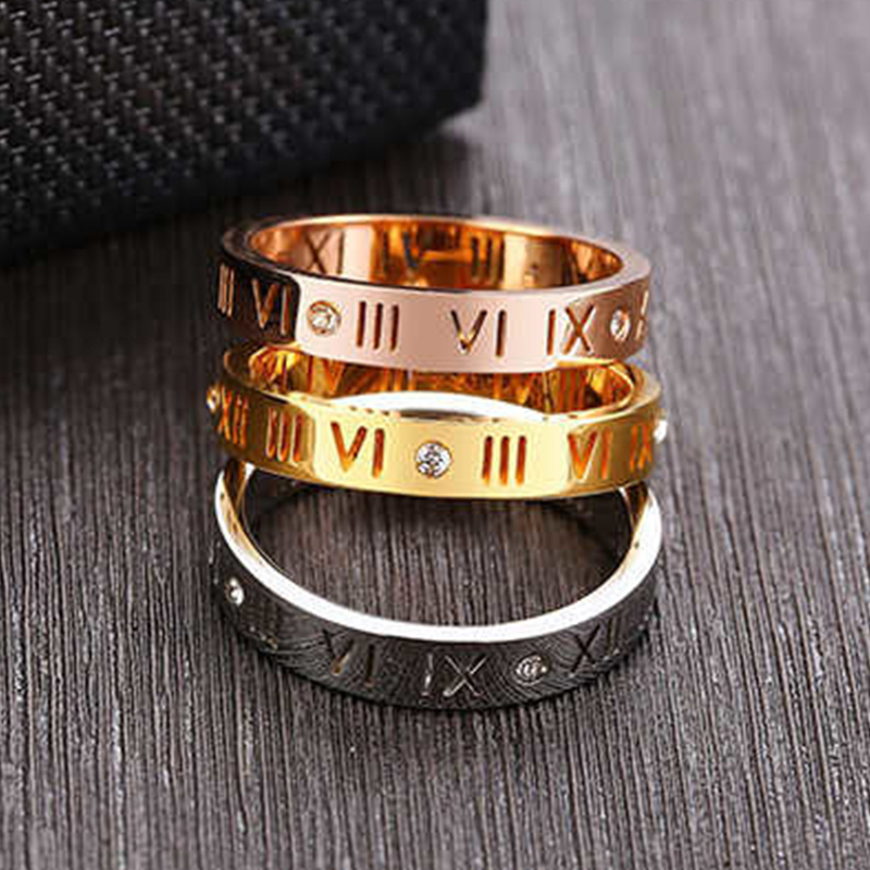 Anello con numeri romani vuoti - Wrap Ring Gold recensione e prezzo